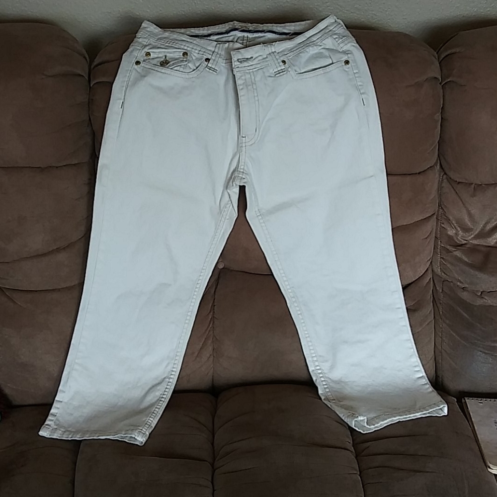 Women's Capris